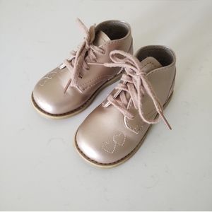 Footmates | Tammy Rose Gold Hearts Booties